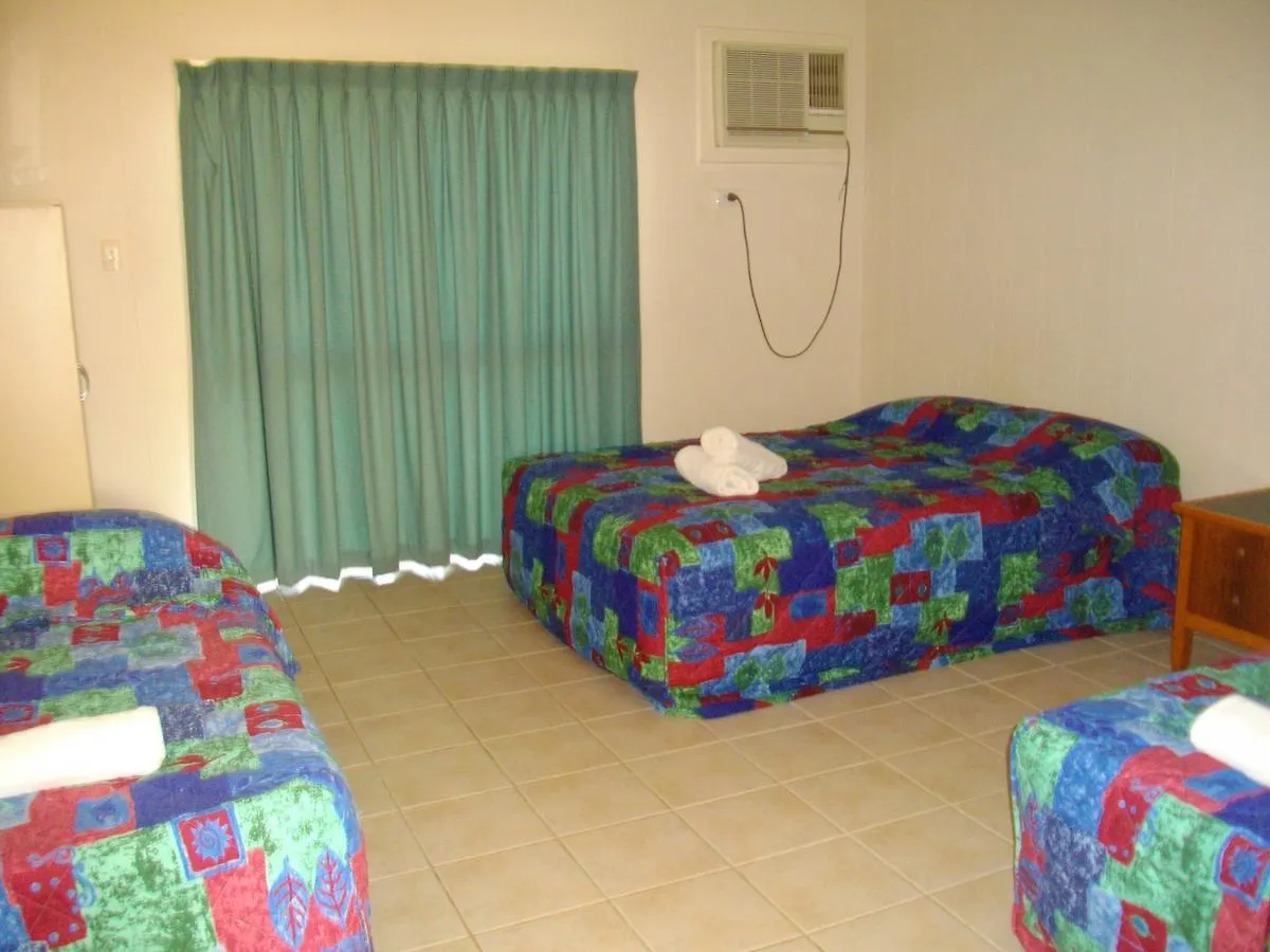 Kurrimine Beach Motel Kurrimine Beach